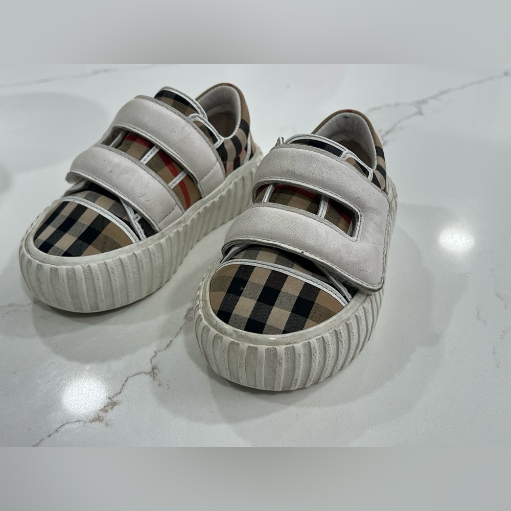 Burberry Toddler Stylish Plaid Velcro Sneakers - Picture 10 of 11